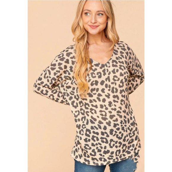 Cream And Charcoal V-Neck Animal Print Top - Picture 1 of 8